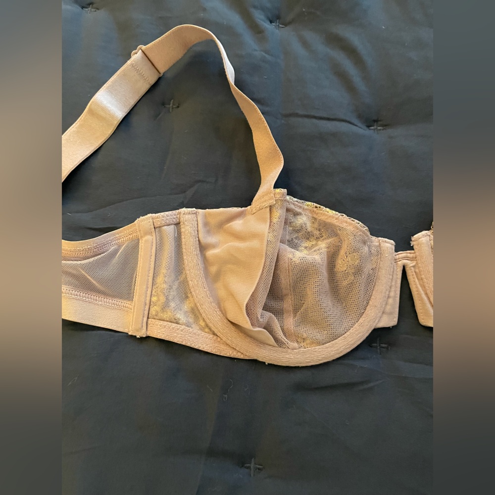 Victoria's Secret very sexy line sheet bra 34B - Picture 14 of 16